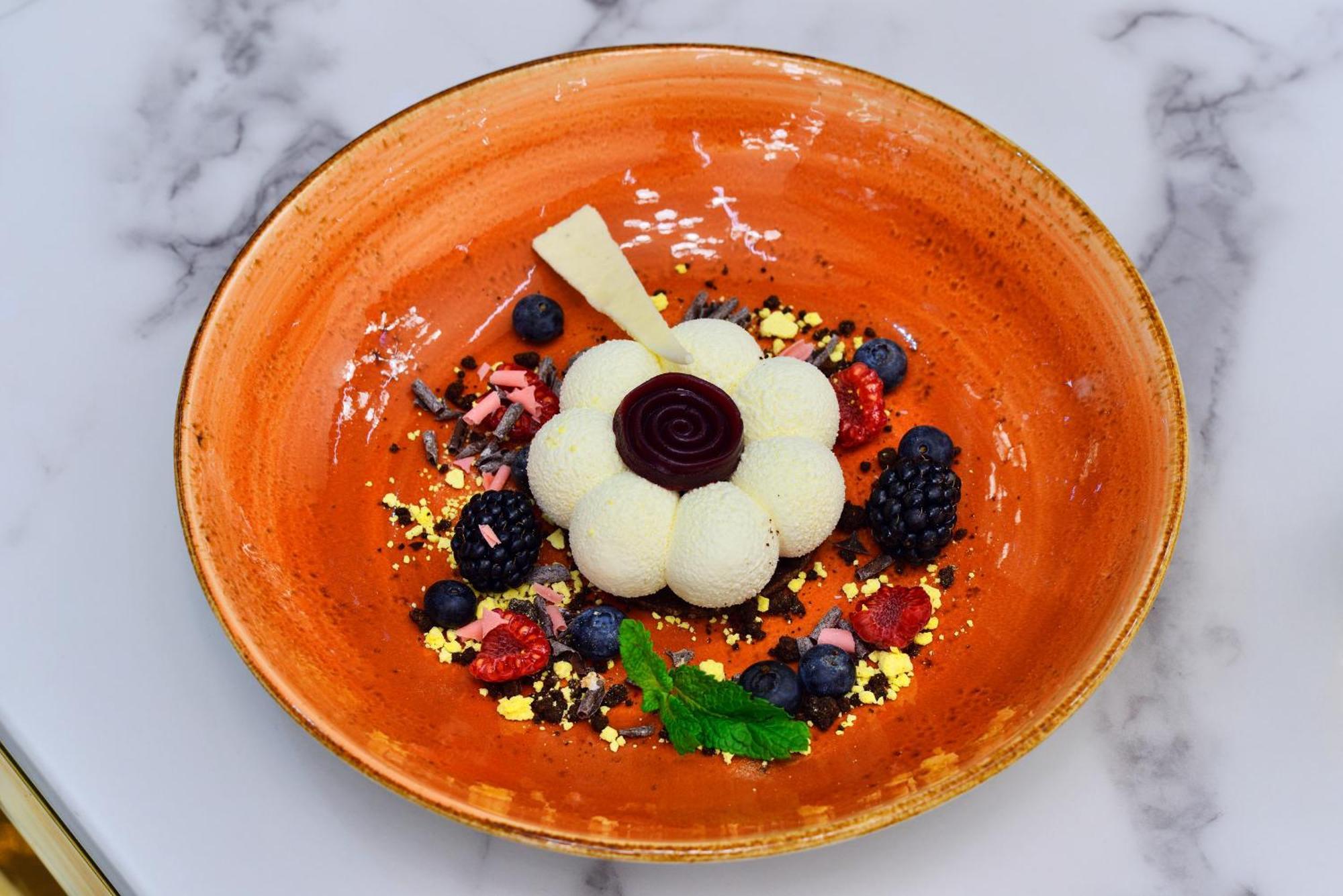Hotel Ferreus Modern Art Deco Cracovia Esterno foto A semifreddo dessert
